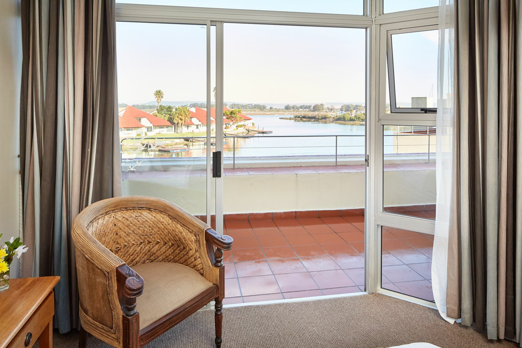First Group Port Owen Marina Apartment Велдриф Екстериор снимка