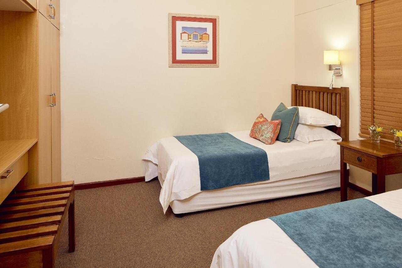 First Group Port Owen Marina Apartment Велдриф Екстериор снимка