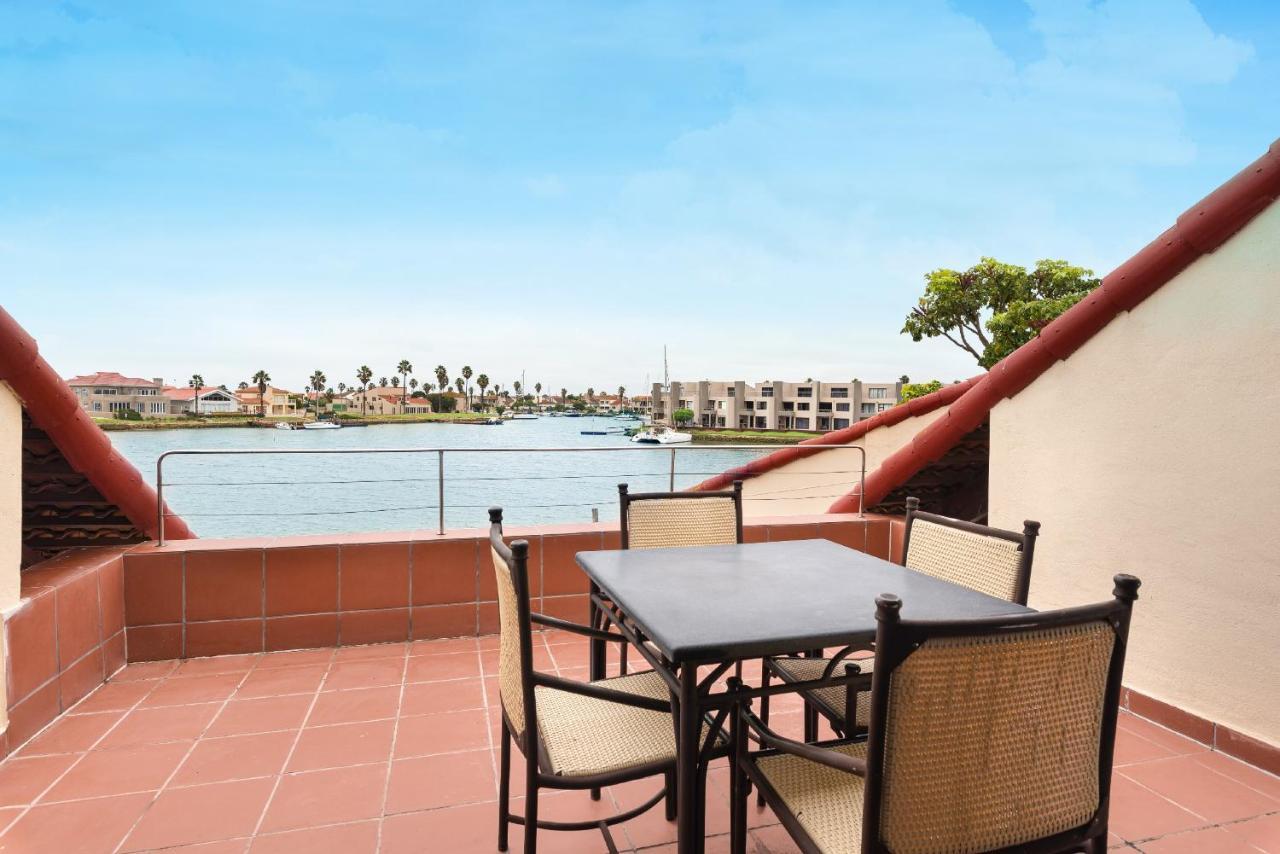 First Group Port Owen Marina Apartment Велдриф Екстериор снимка