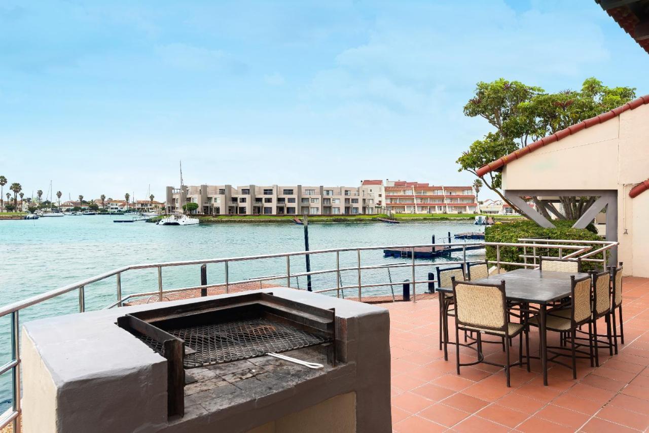 First Group Port Owen Marina Apartment Велдриф Екстериор снимка
